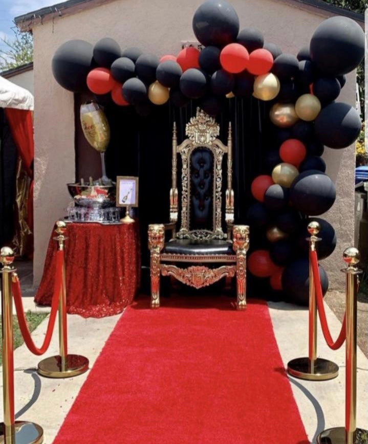 Single THRONE Black & Gold Lounge Party Rentals
